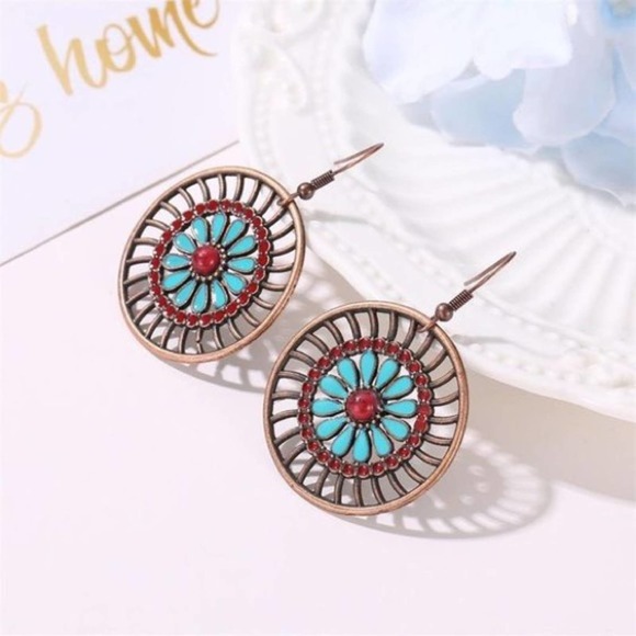 Boho Creative Round Retro Flower Copper Earrings - Picture 5 of 7